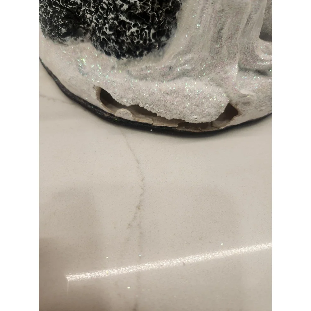 Bradford Exchange Winters Gathering Illuminated Musical Figurine See Description
